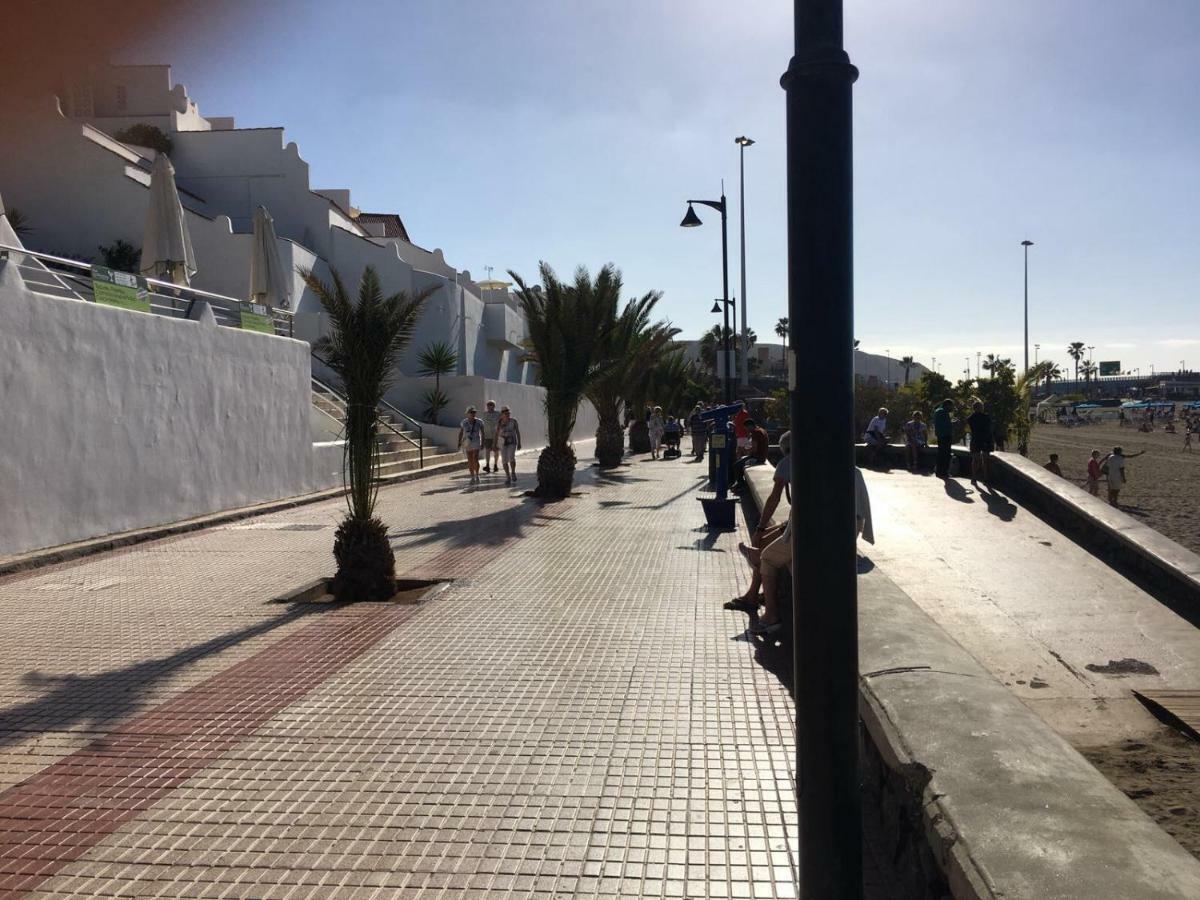 Apartamento En Playa Las Vistas - Torres Del Sol Arona  Exterior photo